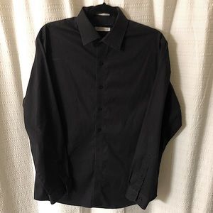 BLACK KENNETH COLE BUTTON DOWN LARGE